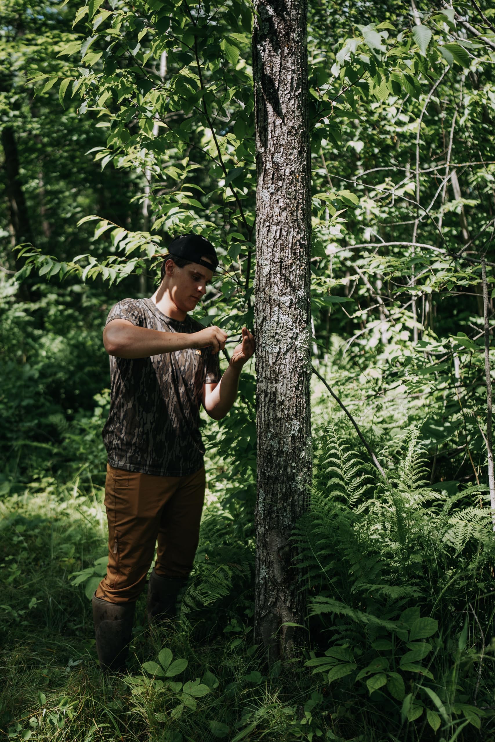 Muddy Men's Standard DV8 Ambush Lightweight Short Sleeve Shirt - Image 6