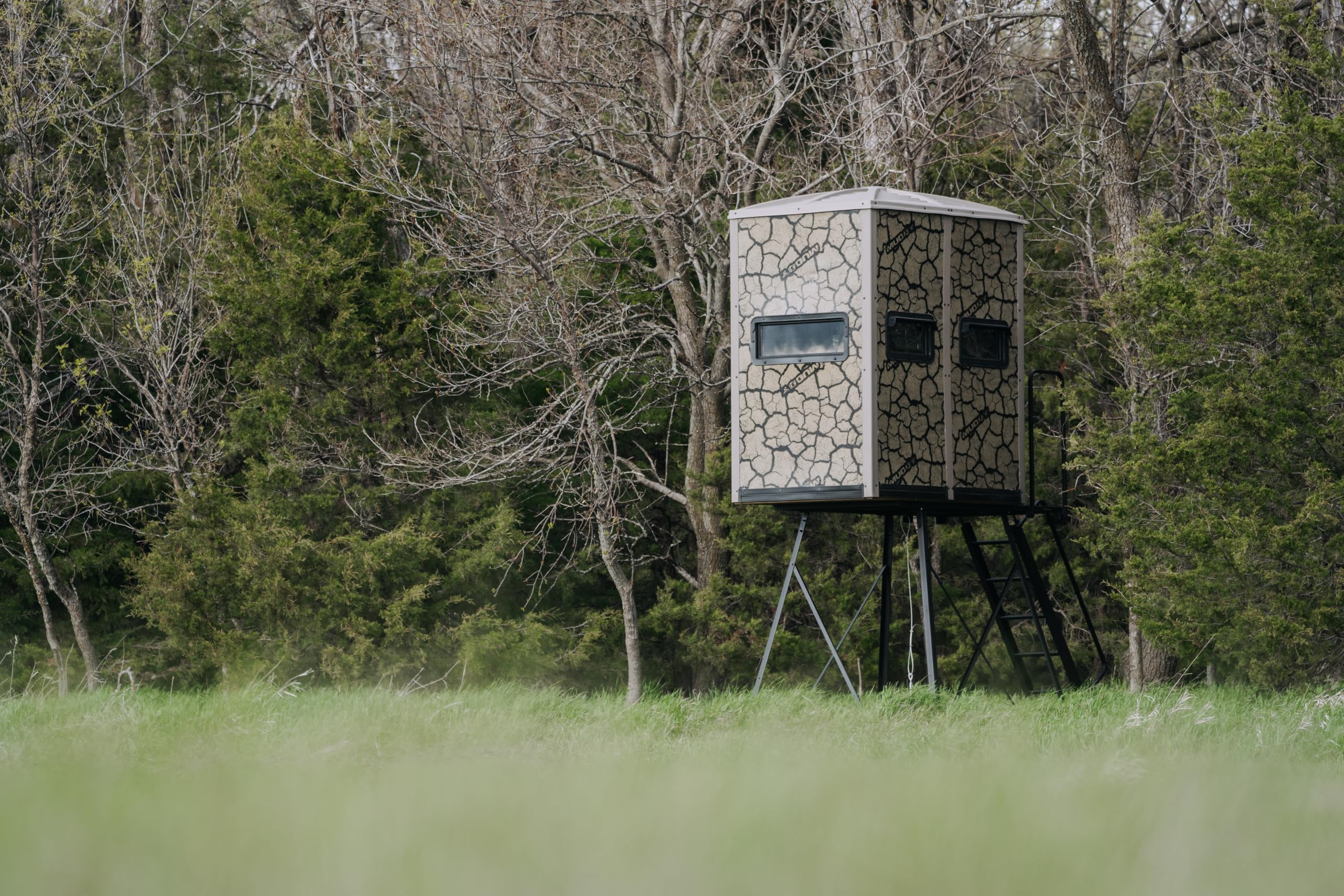 Striker Box Blind W/Elite 5' Tower/Steel Wall CONSTUCTION/Cracked MUD CAMO - Image 3